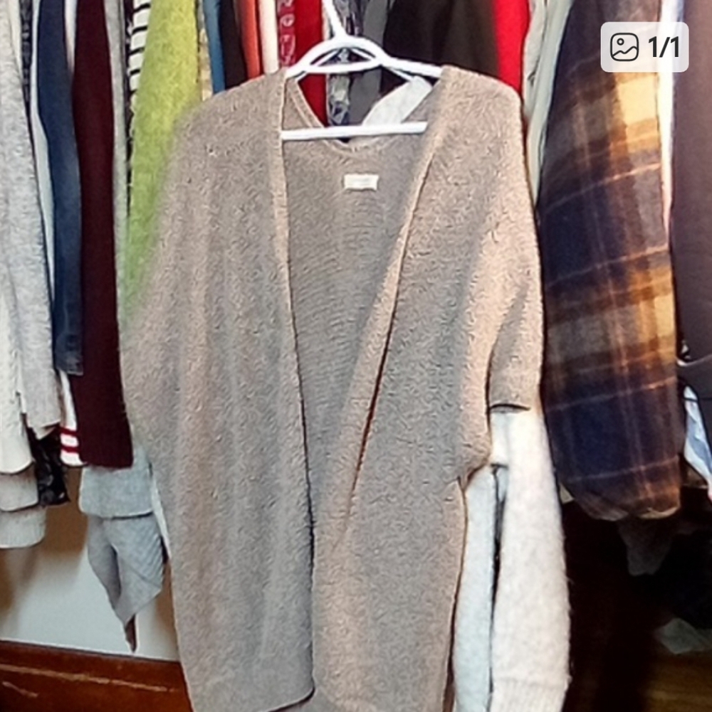 👙🍀Community by Aritzia short sleeved long open cardigan